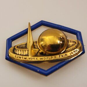 1939-1940 New York World's Fair Gold Tone And Blue Pin
